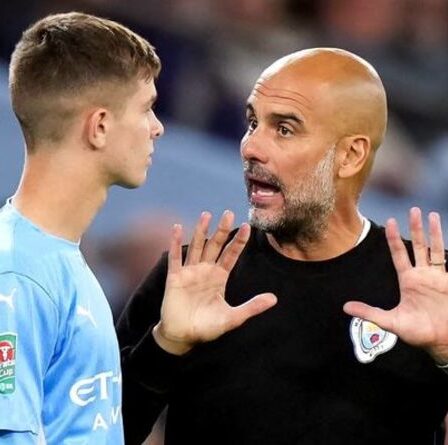 Pep Guardiola déplore l'erreur de transfert de Man City par rapport à Chelsea et ses rivaux du titre