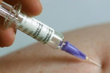 Pfizer lance un essai de vaccin contre la grippe à ARNm alors que les experts lancent un avertissement sur la crise hivernale