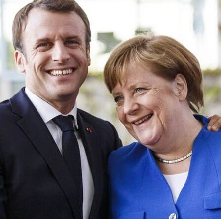 Pourquoi Macron veut désespérément que Merkel reste pour une "longue passation du pouvoir"