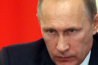 Poutine accusé de "campagne orchestrée" contre des journalistes "émotionnels" au milieu de la répression