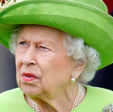 Reine snobée ?  Questions soulevées après qu'Harry ait été jugé "plus influent" que Sa Majesté