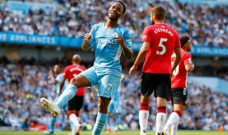 Rio Ferdinand exhorte Liverpool à re-signer Raheem Sterling au milieu des difficultés de Man City