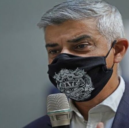 Sadiq Khan EN DIRECT: le maire de Londres s'apprête à affronter le chaos détesté des pistes cyclables
