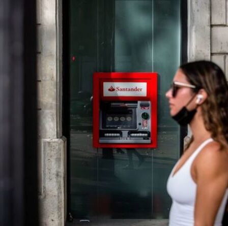 Santander annonce une mise à jour pour les clients qui souhaitent accéder à leurs comptes en succursale
