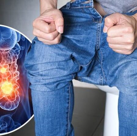 Symptômes du cancer de l'intestin : trois « changements soudains » dans vos habitudes intestinales qui peuvent être un signe