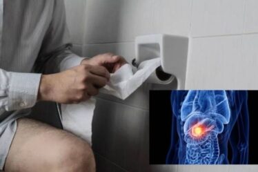 Symptômes du cancer du pancréas : signes de la maladie à surveiller lorsque vous allez aux toilettes