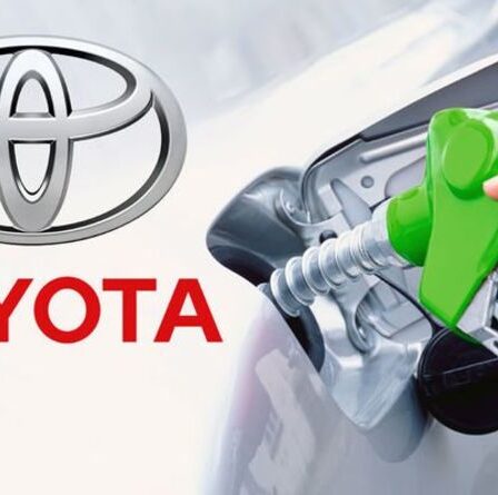 Toyota confirme que deux modèles populaires sont incompatibles avec la nouvelle essence E10 après un changement majeur