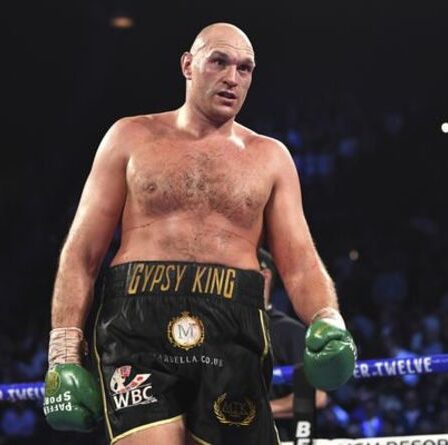 Tyson Fury a fait face à un paiement de 58 millions de livres sterling s'il ignorait les demandes de Deontay Wilder de combattre Anthony Joshua