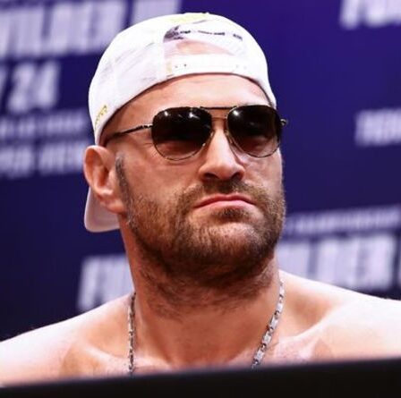 Tyson Fury déchire Anthony Joshua avant le combat d'Oleksandr Usyk alors que les espoirs de combat se sont apaisés