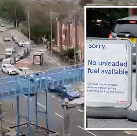 Une bagarre éclate à la station-service de Portsmouth alors que les résidents se précipitent pour faire le plein de leurs voitures