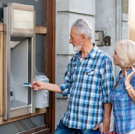 « Une claque au visage pour les clients âgés » alors que Barclays ferme une succursale bancaire locale