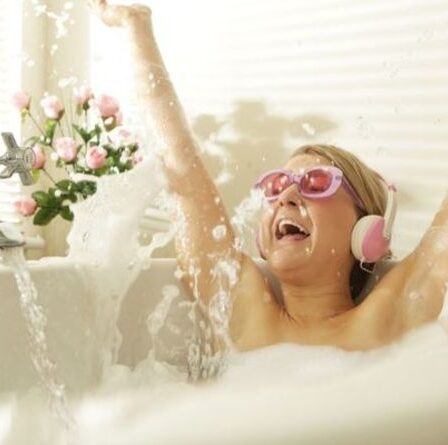 Une femme gagne 1 million de livres sterling avec des obligations premium achetées il y a deux décennies – comment gagner le jackpot