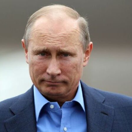 Vladimir Poutine menace Google d'une grosse amende au milieu des élections russes - "Contenu illégal"