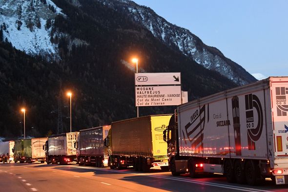 Les chauffeurs routiers français demandent une augmentation de salaire