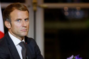 Macron fait face à la demande des chauffeurs routiers français d'une augmentation de salaire égale après le Brexit au Royaume-Uni