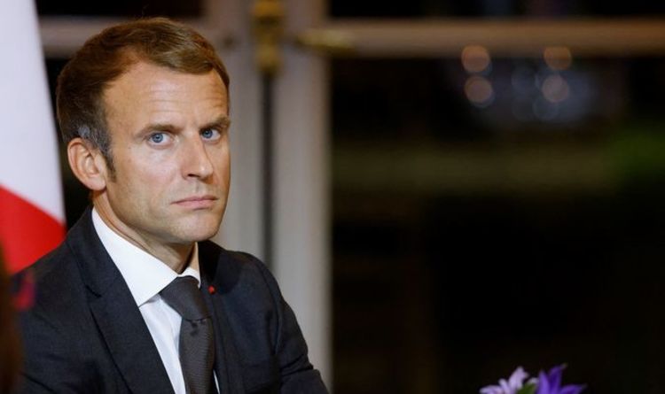 Macron fait face à la demande des chauffeurs routiers français d'une augmentation de salaire égale après le Brexit au Royaume-Uni