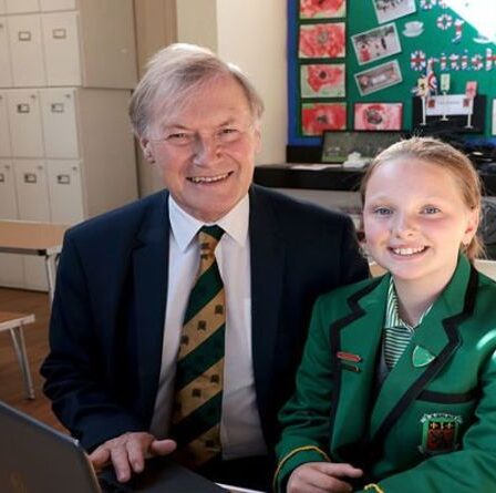 Les députés ont de "nobles motifs" mais de gros ego, déclare Jeremy Hunt