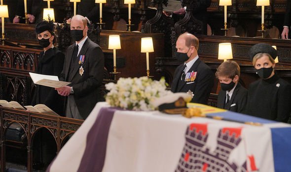 Prince William : Kate et le futur roi photographiés à l'intérieur de la chapelle