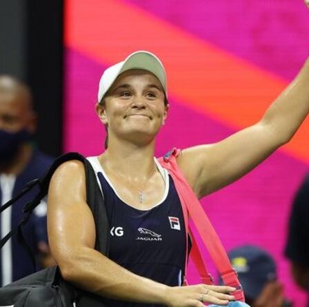 Ashleigh Barty se retire de la finale de la WTA alors que le numéro 1 mondial refuse de ruiner les plans de l'Open d'Australie
