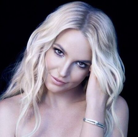 Britney libre et nue dévoile tout sur Instagram - "Avoir le temps de ma vie"