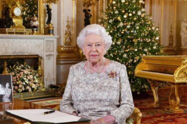 Buckingham Palace offre cette année des cadeaux festifs aux fans de Royal : « Joyeux Noël !