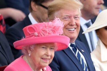 Donald Trump a estimé qu'il « avait réussi dans la vie » après avoir rencontré la reine Elizabeth et revendique un nouveau livre