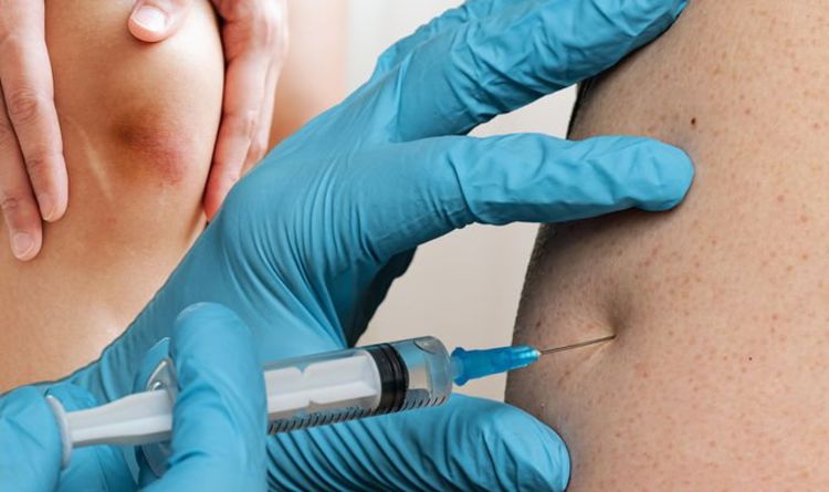 Effets secondaires du vaccin Covid: restez «alerte» à trois nouveaux effets secondaires - l'EMA émet un avertissement
