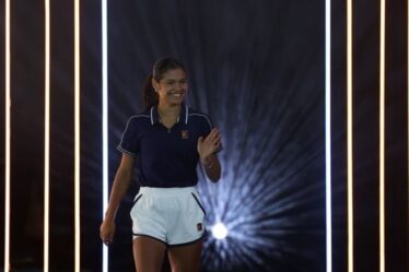 Emma Raducanu joue un rôle inspirant pour aider l'avenir du tennis féminin britannique