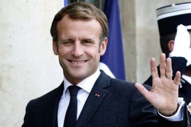 Emmanuel Macron pourrait être recruté par des "mondialistes" et copier Tony Blair s'il est évincé en 2022