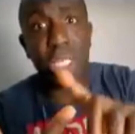 Femi affronte l'ancien ministre conservateur pendant les vacances de Boris: "Un argument tellement ridicule!"