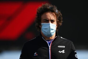 Fernando Alonso vise la FIA de F1 pour avoir «des règles différentes pour différents pilotes»