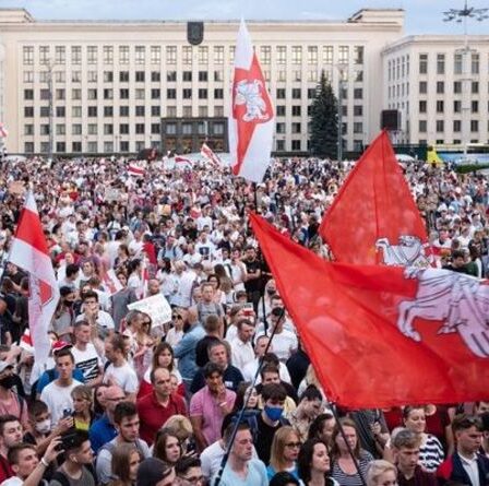 « Homme à terre ! » Une vidéo choquante montre une fusillade entre le KGB biélorusse et un militant anti-Loukachenko