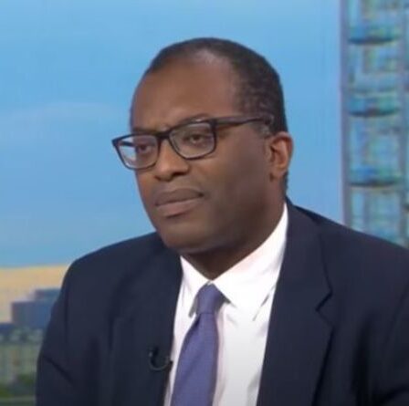 « J'ai inventé les choses ! »  Le Trésor gifle le secrétaire aux Affaires dans un sauvetage énergétique