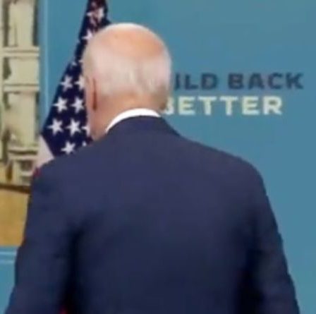 Joe Biden fuit des journalistes furieux alors qu'ils demandent des réponses aux horribles chiffres de l'emploi aux États-Unis