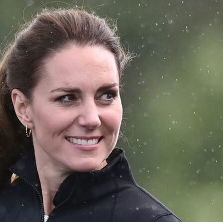 Kate "nerveuse" était "si désespérée d'impressionner" Queen et "mal à l'aise sous les projecteurs"
