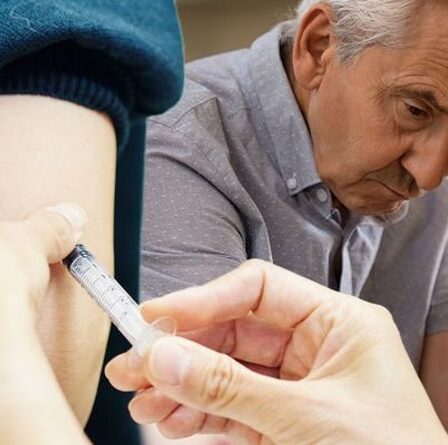 La confusion sur le rappel et le troisième vaccin Covid pourrait mettre les patients en danger