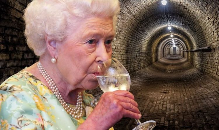 La reine a un «tunnel d'alcool secret» sous le palais menant à l'un des meilleurs bars de Londres