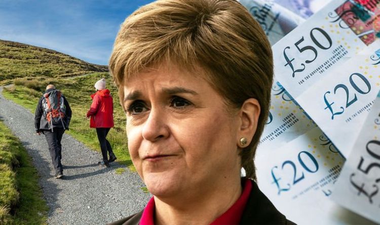 Le SNP de Sturgeon pourrait introduire une «taxe sur le tourisme» alors que l'Écosse devrait se voir accorder plus de pouvoir