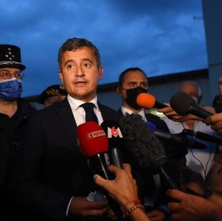 Le ministre français de l'Intérieur Gérald Darmanin veut enfermer les migrants dans des camps
