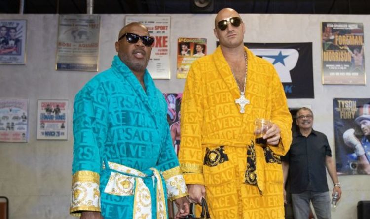 L'entraîneur de Tyson Fury révèle qu'il sera «plus gros» et «plus lourd» pour le choc de Deontay Wilder