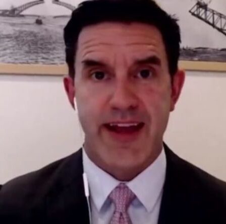 Les États-Unis pressent leurs alliés d'"isoler" la Chine pour réduire la menace d'attaque militaire "l'objectif numéro un"