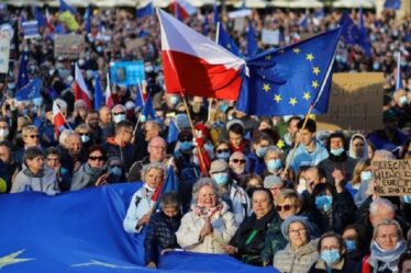 Les États de l'UE observent les manifestations de Polexit de « très près » en réfléchissant à la « limite » des pouvoirs du bloc