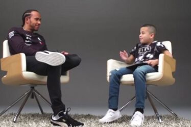 Lewis Hamilton moqué par un enfant pour son accent « américain » : « Parlez normalement »