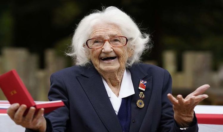 L'héroïne de Bletchley Park reçoit la plus haute distinction de la France pour un travail vital pendant la Seconde Guerre mondiale