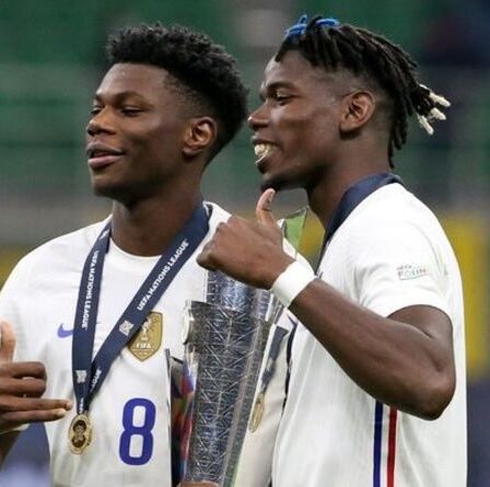 Man Utd et Chelsea ont un partenaire "extraordinaire" de Paul Pogba dans le crime sur la liste restreinte des transferts