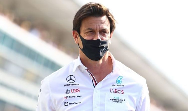 Mercedes fait vœu pour le Grand Prix de Turquie dans la bataille entre Lewis Hamilton et Max Verstappen