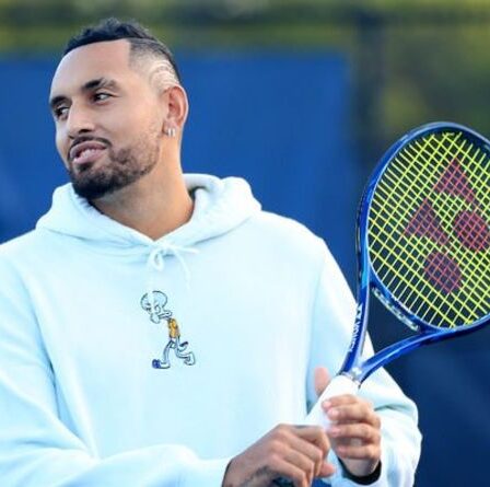 Nick Kyrgios a critiqué le tweet de la « liberté » de Covid dans la dernière controverse de la star du tennis
