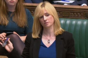 « Pas sur le point de quitter le navire ! »  Rosie Duffield MP invitée à faire défection aux conservateurs après la ligne trans