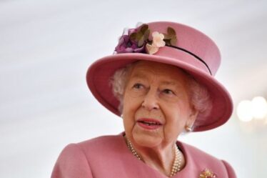 « Plantez un arbre pour le jubilé » de la reine pour marquer les 70 ans de règne avec le hêtre à Balmoral