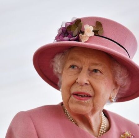 « Plantez un arbre pour le jubilé » de la reine pour marquer les 70 ans de règne avec le hêtre à Balmoral